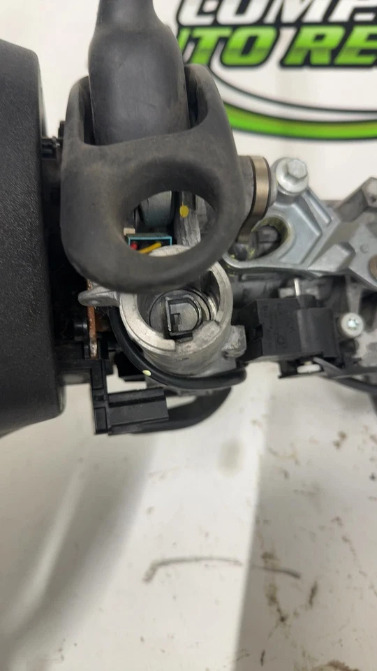 2002-2004 Ford Focus Steering Wheel/Steering Column — 第 3/4 张图片