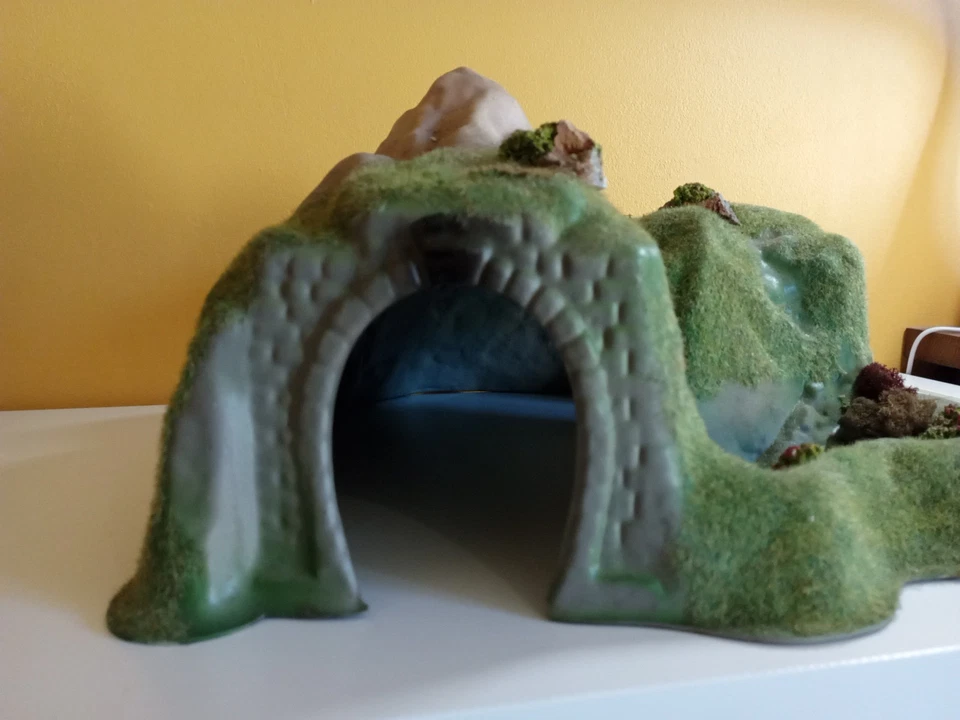 NOCH, HO, maquette préformée, tunnel courbe 2 entrées, flocage végétation - Photo 4/4