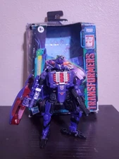 Transfomers Legacy Evolution Deluxe Class Shadow Striker