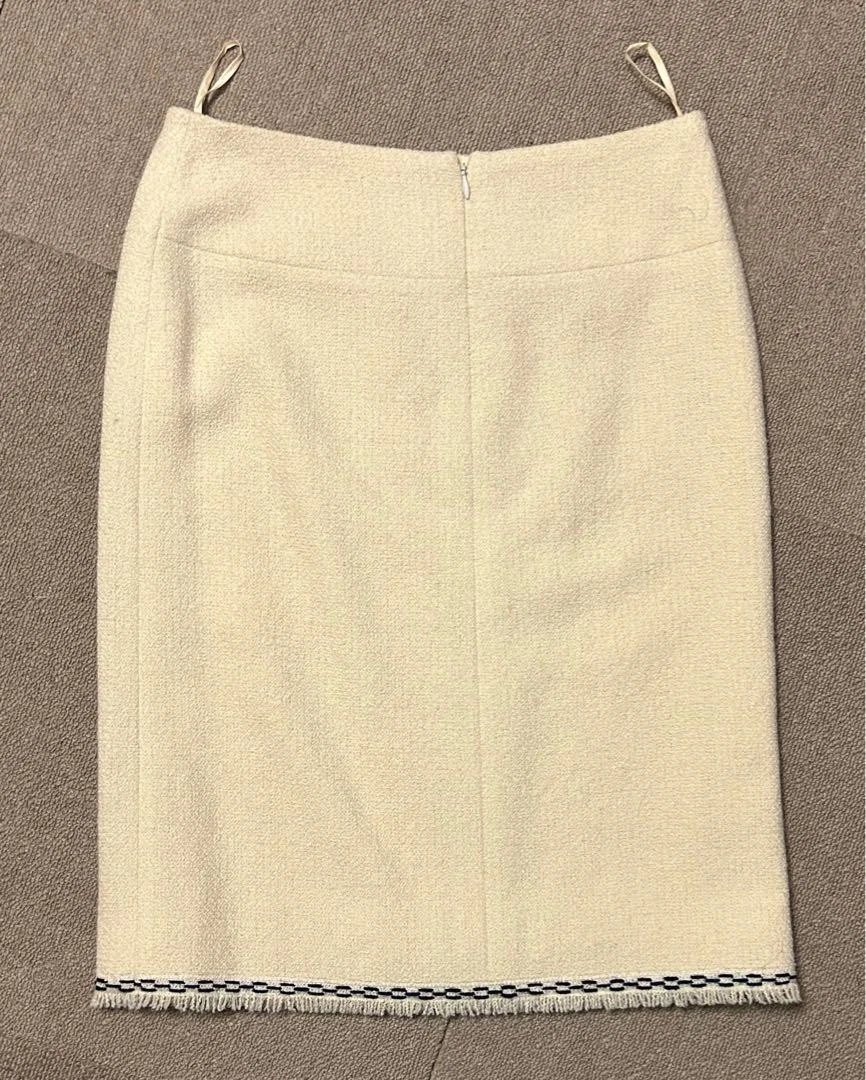 Chanel — CHANEL tweed skirt Size 36 M Authentic P24794V15114 Wool Off-White Beige Women's