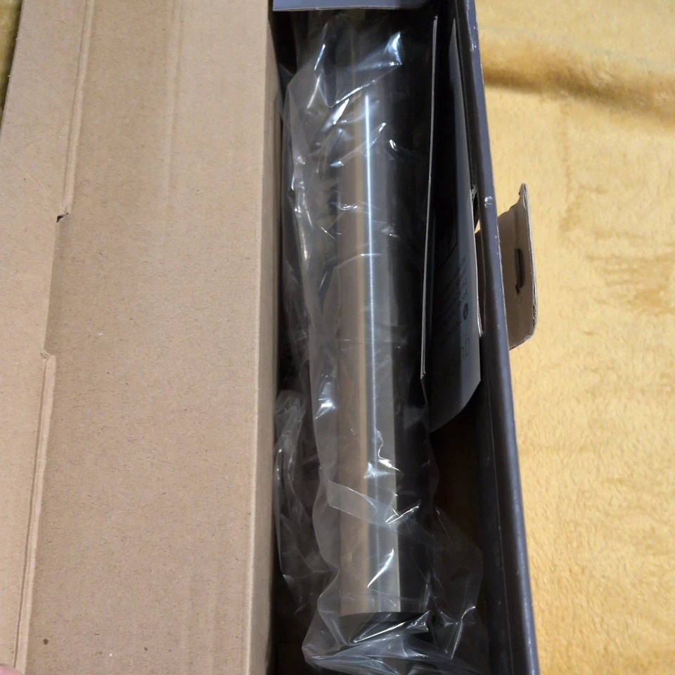 Toallero de papel de montaje en pared de acero inoxidable humano simple NUEVO Foto 4 de 4