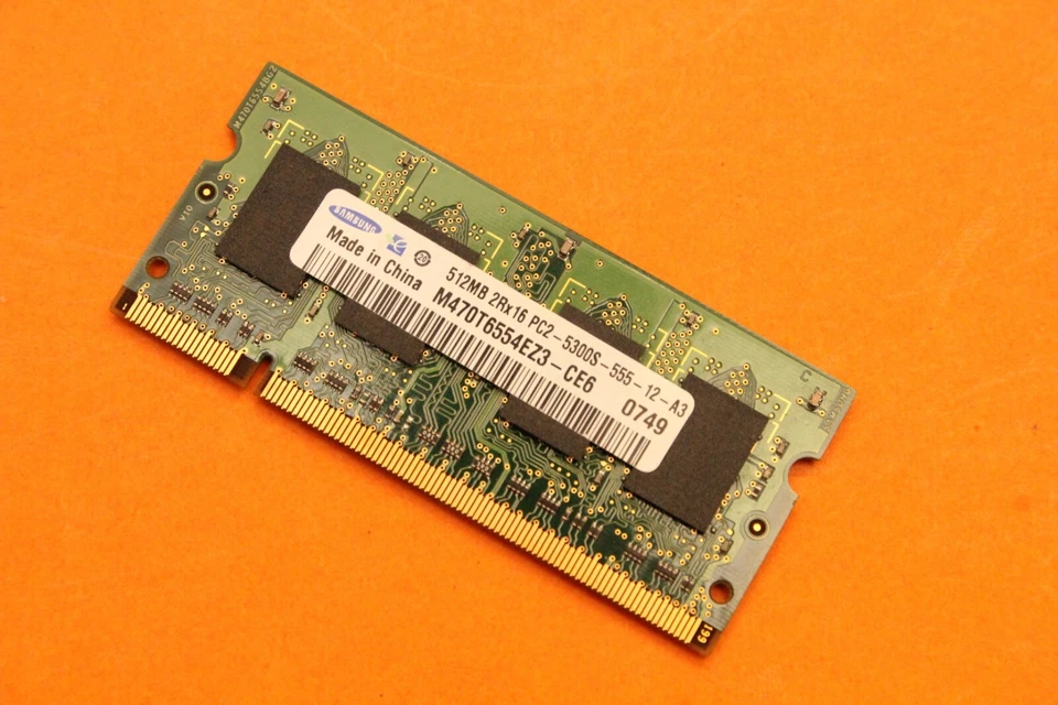 512 MB DDR2 RAM 200-pin SO-DIMM 2Rx16 PC2-5300S Samsung M470T6554EZ3-CE6 - Image 3 of 3