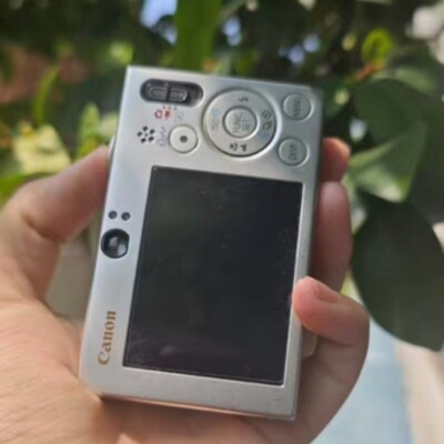 Canon IXUS 70 シルバーカメラ Canon IXUS 70 - Camera – Kamerastore