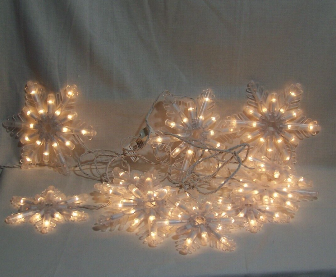 GE 10 Snowflake Icicle Style 150 Lights 2 Set Random Sparkle Used Once
