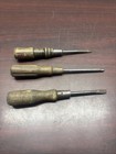 Vintage Wood Handle Screwdriver Lot of 3 Flathead, And Phillips — photo 2