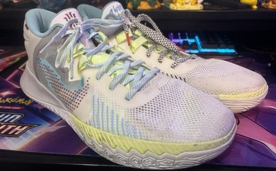Nike Kyrie Flytrap V GS  1 World 1 People    Size 13