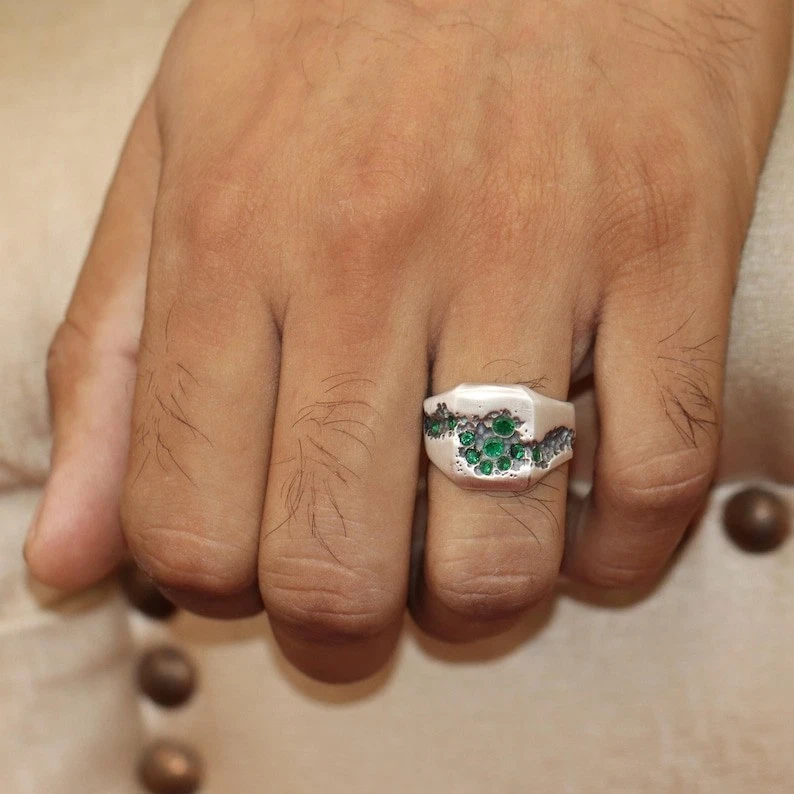 Men's Emerald Ring, Sterling Silver Vintage Ring, Men's Damage Signet Ring - Image 2 of 4