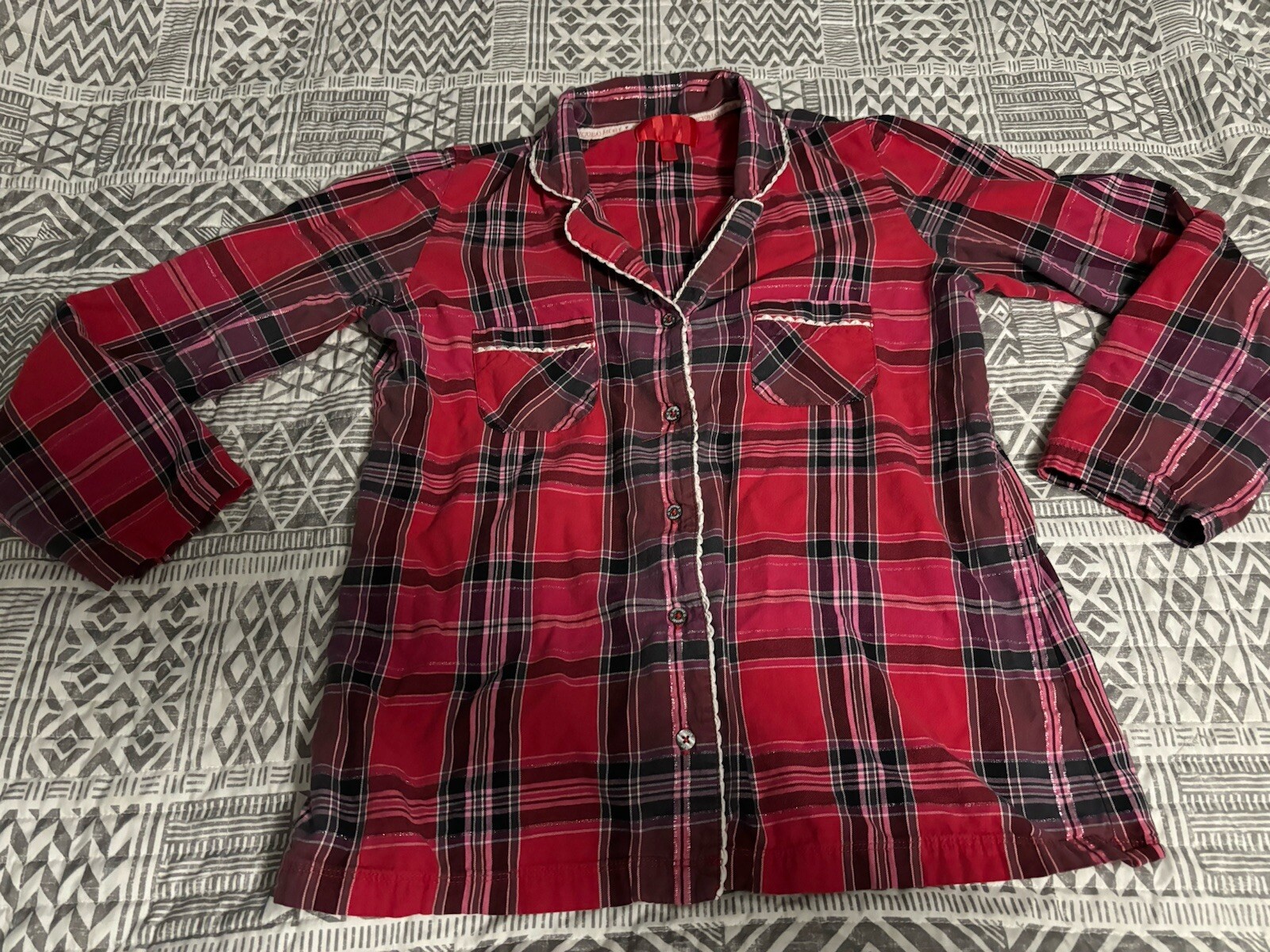 Victoria's Secret Red Plaid Pajama Shirt Size M Long Sleeve Lace Trim Holiday Sleepwear
