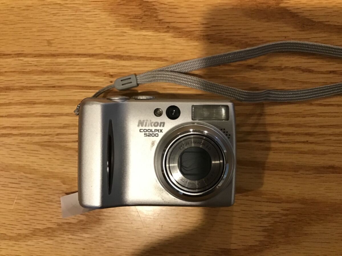 Nikon COOLPIX 5200 5.1MP Digital Camera Nikon Digital Camera Nikon COOLPIX 5200 5.1MP Digital Camera Nikon Digital Camera