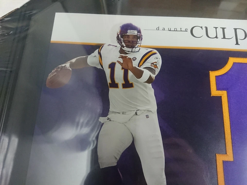 Colección de números de camiseta de cubierta superior Daunte Culpepper #11 limitada 88/135 enmarcada Foto 2 de 4