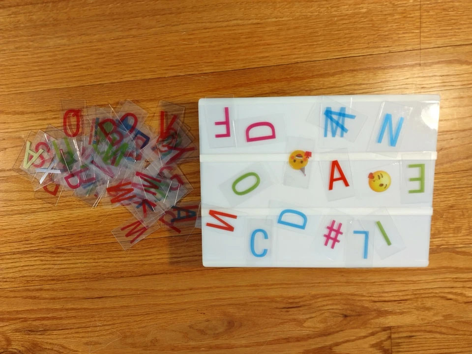  Buzón de carpa iluminado  Foto 2 de 4