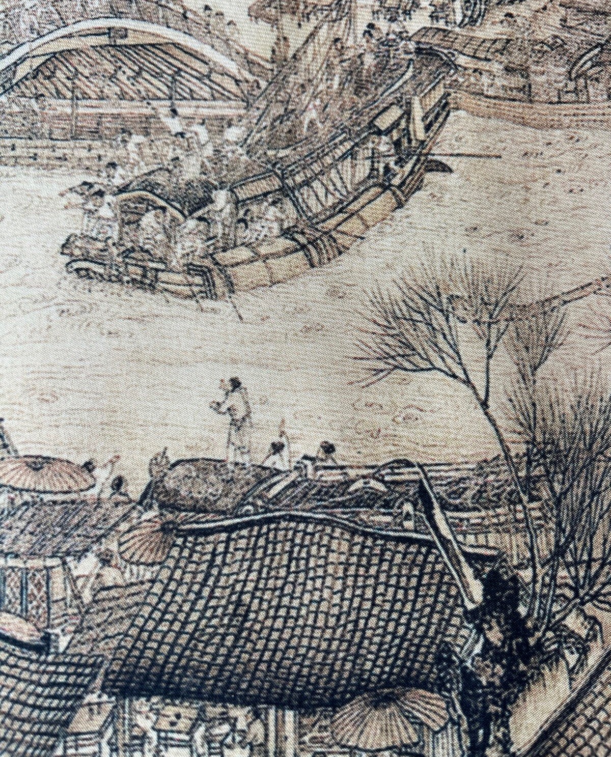 Hanging Silk Scroll “Along the River During the Qingming Festival” Original Box