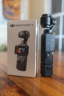 DJI Osmo Pocket 3 4K Gimbal Camera con ActiveTrack (non attivata) EXTRA