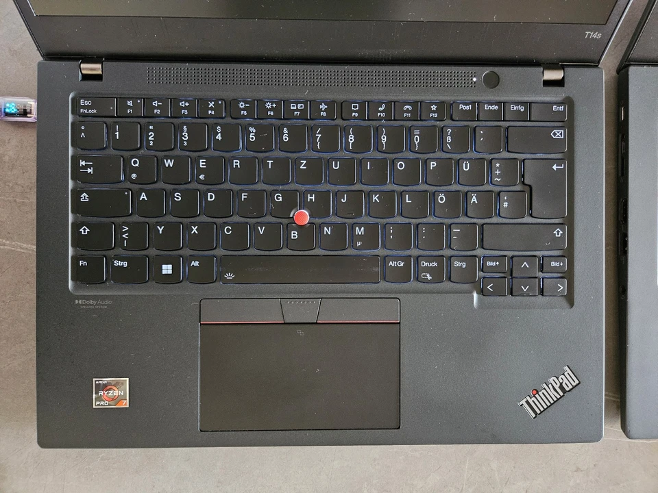 2x ThinkPad T14s Gen 2: Mainboard defekt, als Teilespender an Bastler - Bild 2 von 4