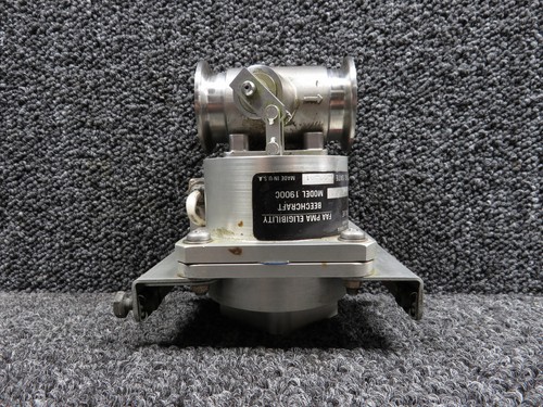 5242-00-1 (Alt: 114-380040-13) Dukes 1900C Temp Control and Shutoff Valve