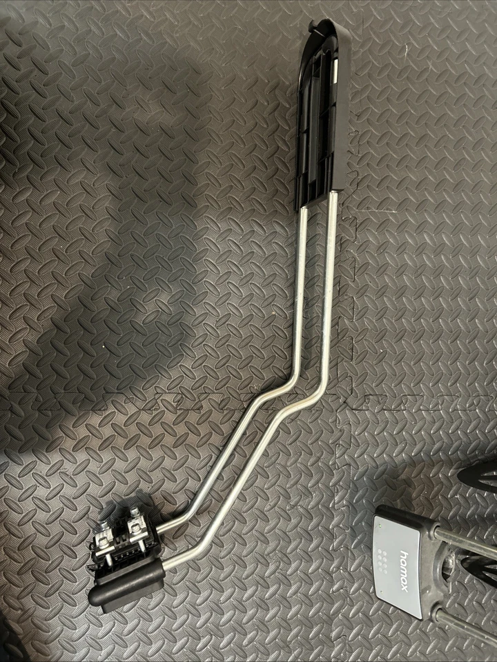 Hamax Rear Child Bike Seat With 2 Brackets And 2 Adapters - Image 2 of 2