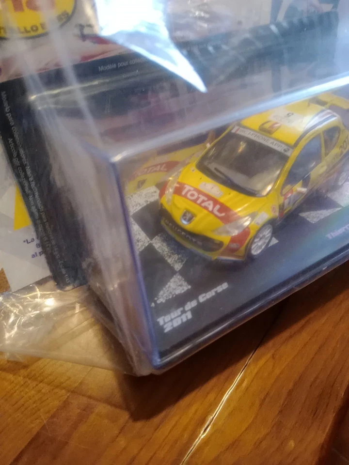 Le LEGGENDE del RALLY 29° Uscita - Peugeot 207 S2000 - Scala 1:43 De Agostini - Immagine 3 di 4