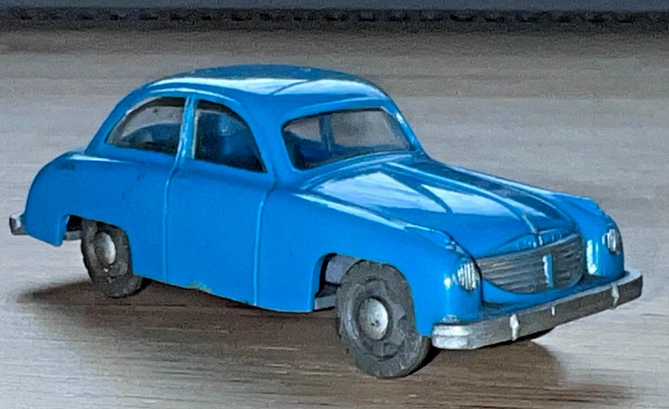 Siku Plastik V 12 Goliath 30