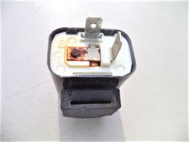 89 - '01 FZ222SD JOG 50 SCOOTER RELAY TURN SIGNAL BLINKER FLASHER