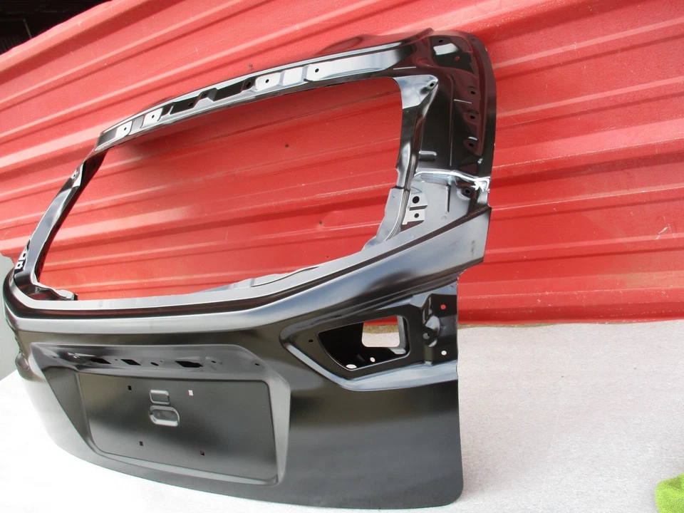 ОРИГИНАЛЬНЫЙ ОРИГИНАЛЬНЫЙ КОРПУС ПОДЪЕМНОГО БОРТА SUBARU IMPREZA 2017 2018 2019 2021 2022 ГОДОВ ВЫПУСКА - Изображение 3 из 4