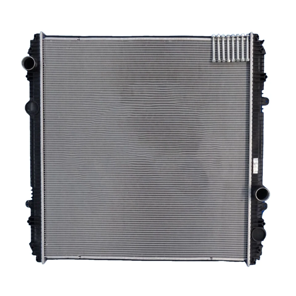 Radiator For 1999 2000 Sterling Truck LT9511 Foto 3 de 4