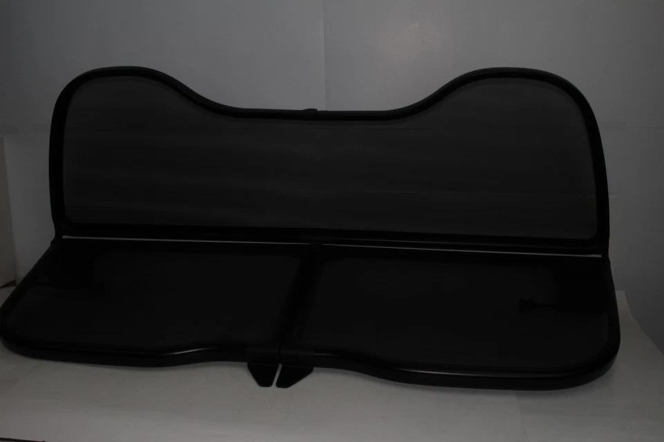 2007 Volkswagen Beetle protetor solar/para-brisa conversível com estojo, nunca usado - Imagem 4 de 4