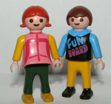 Playmobil couple of children - Boy Fun Board T-shirt & Girl - City Life - C20