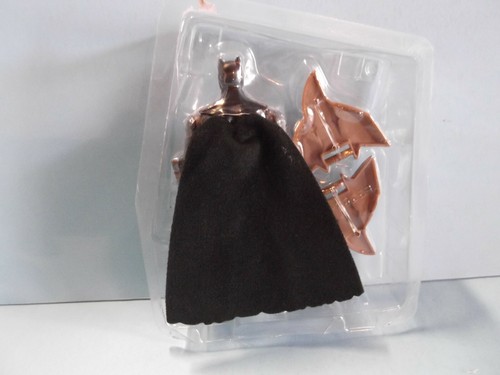DC universe 6"in Batman Figure No Base Package ripped open what you see is it - Picture 5 of 6
