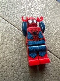 AUTHENTIC 2013 Lego Marvel Super Heroes SDCC Spider-Man Minifigure!