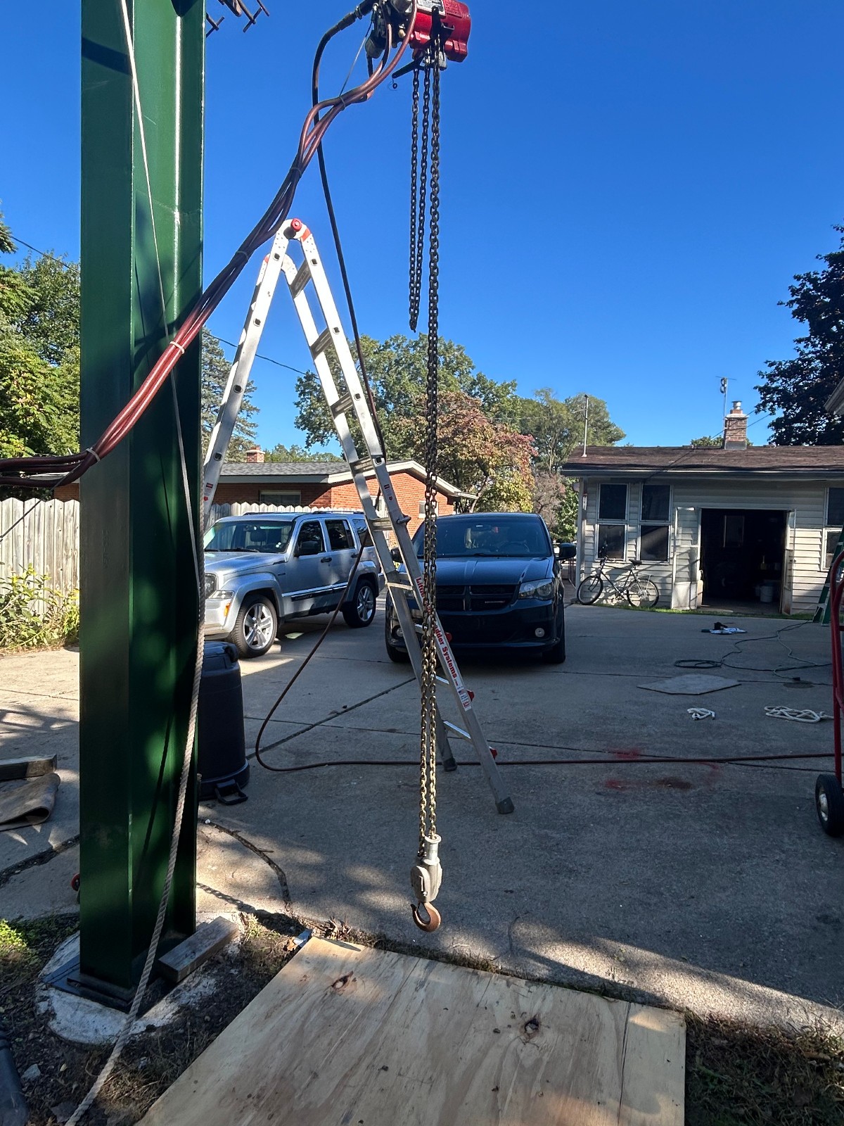 ARO/ Ingersoll Rand Pneumatic Air Chain Hoist 1 Ton 10 Ft.
