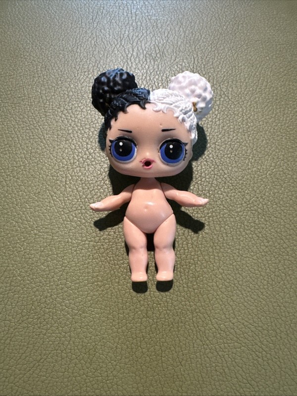 2018 MGS L.O.L Surprise Heartbreaker Doll and Bottle. Lot 2. 3.5"