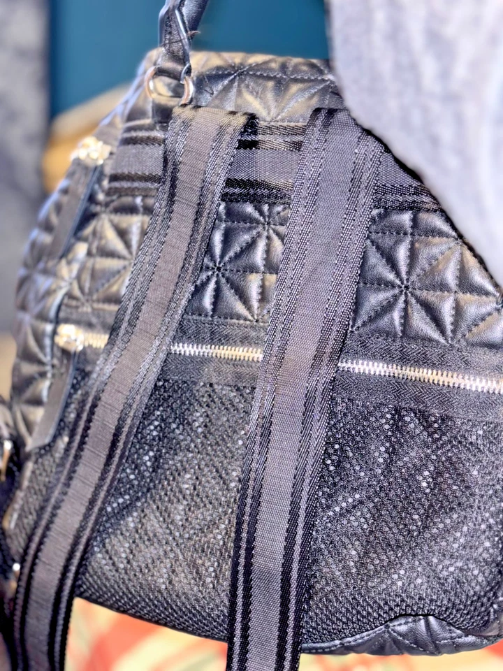 Reaction Kenneth Cole Faux Leather and Nylon Backpack Some Imperfections RRP £65 - Image 3 of 4