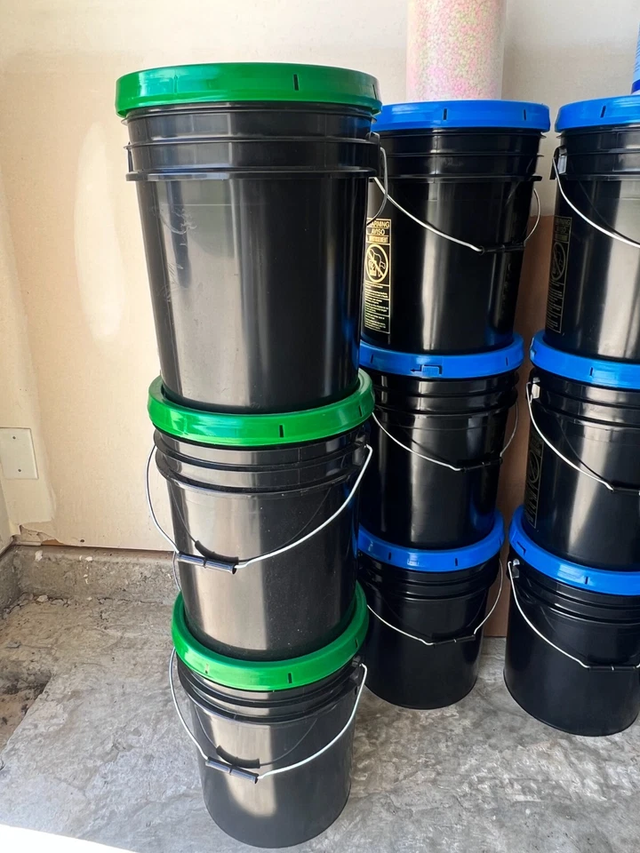 Bulk 5 Gal Laundry Detergent - Image 2 of 4