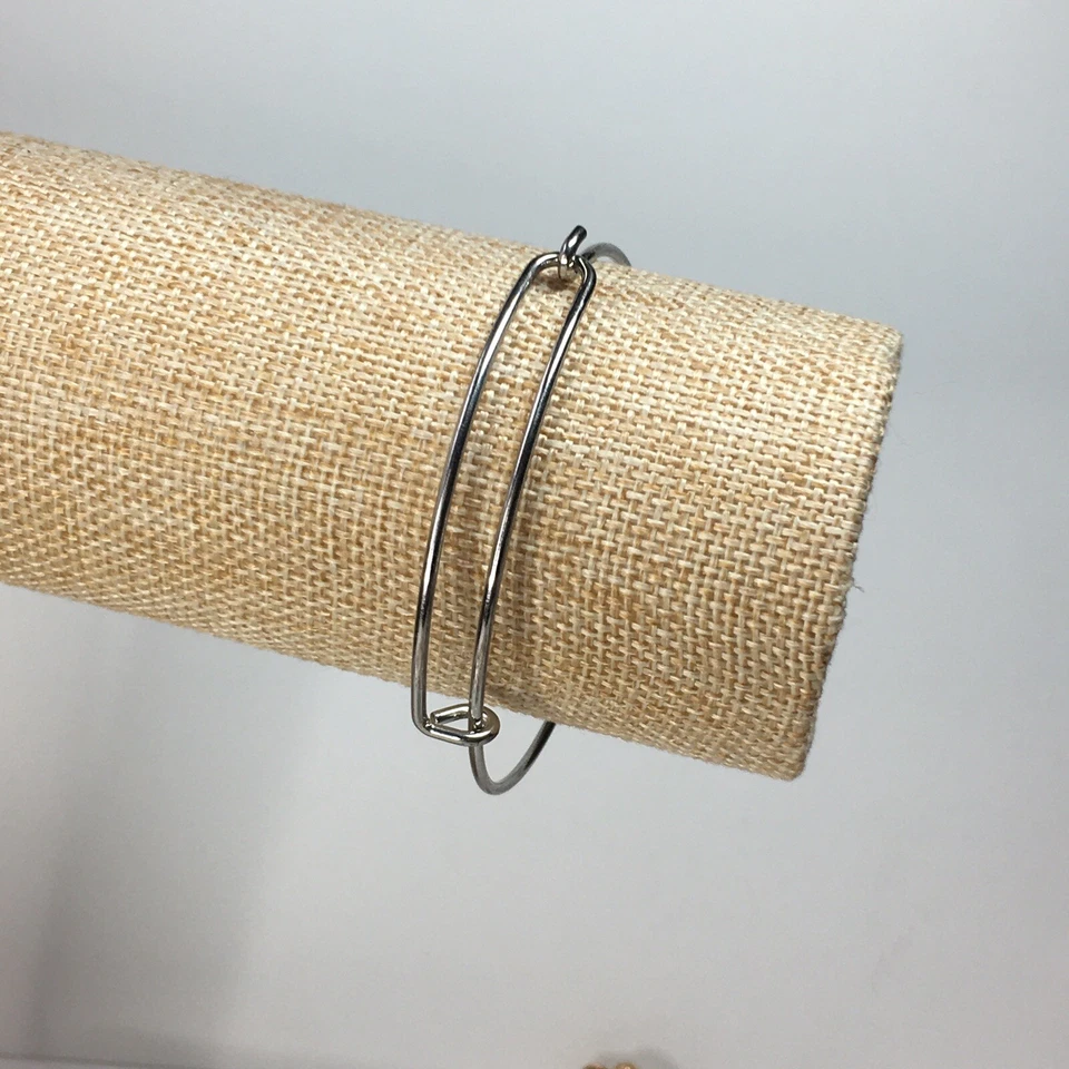 Brazalete/brazalete ajustable tono plata con cierre de gancho nuevo de Lote Antiguo Foto 3 de 4