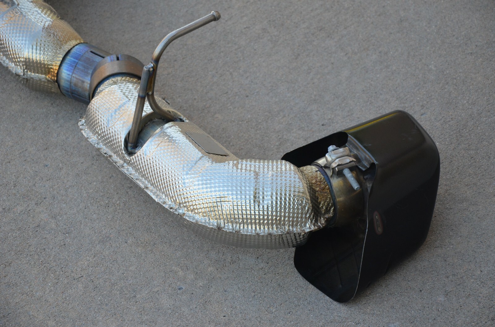 2015-2021 McLaren 570GT Rear Exhaust Muffler Tail Pipe Tip End OEM 13HA027MP