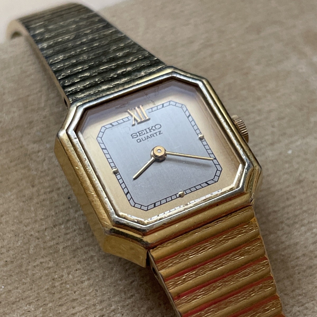 Vintage Seiko Quartz Watch Women Gold Tone Dial Octagon 2320 Vintage Seiko Quartz Watch Women Gold Tone Dial Octagon 2320