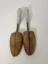 2 Vintage Shoe Keeper Rochester Travel Tree White Handle Florsheim Medium M