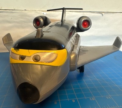 Disney Pixar Cars 2 Siddeley Spy Jet Plane Plastic Toy 2011 Fisher Price 