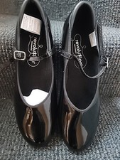 Revolution Dancewear Student Tap Shoes. Size 11 Black. New In Box