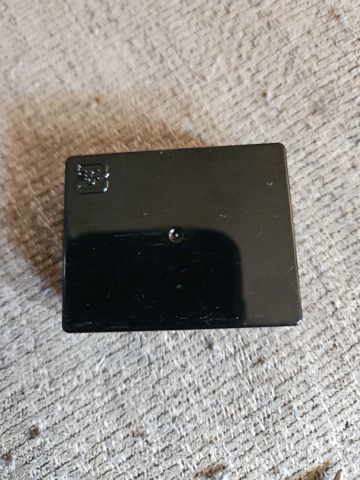 Prendedor de solapa de plástico Stark Industries Marvel Comics ¡GRAN REGALO! Cosplay Foto 2 de 4