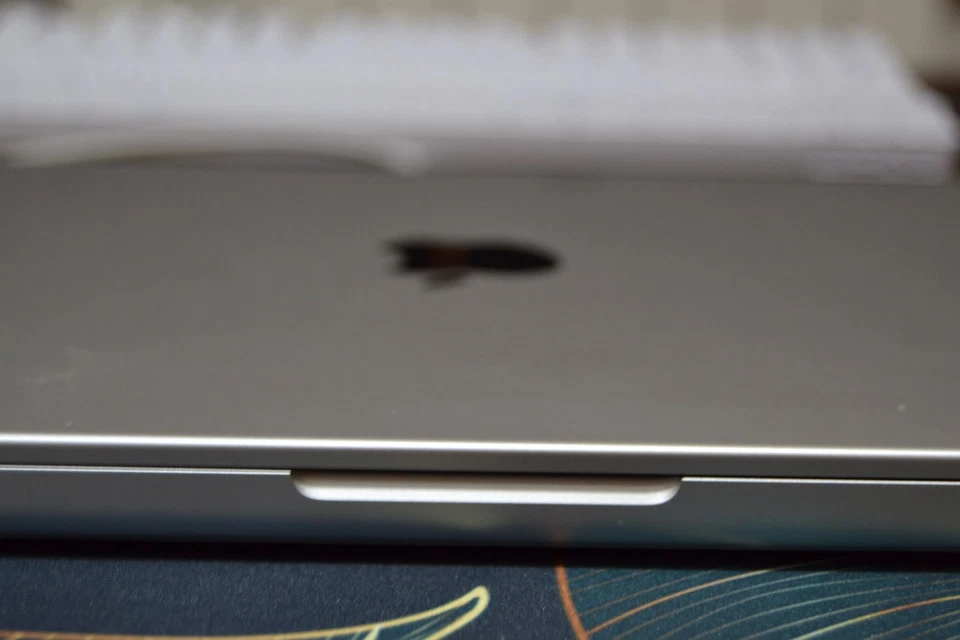 Apple MacBook Pro 16" M2 Pro · 16GB · 1TB, foto 2 di 5