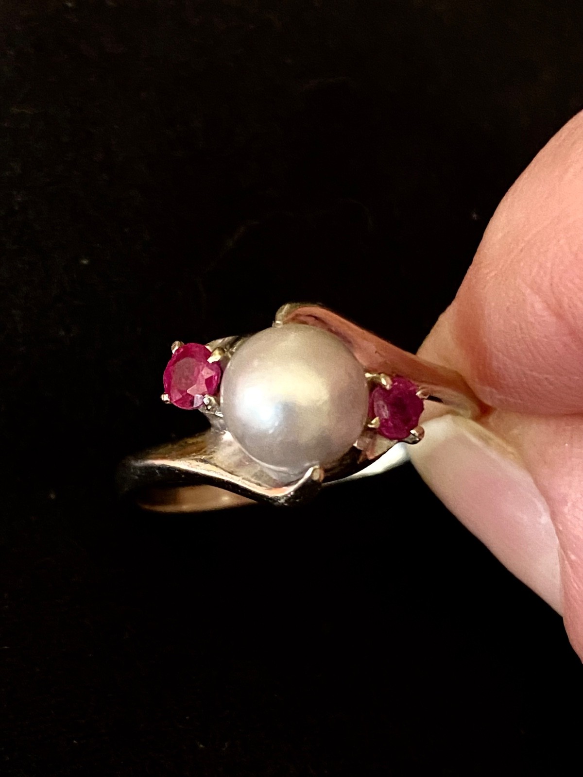 14K Solid White Gold pearl and ruby ring, size 10 - image 5