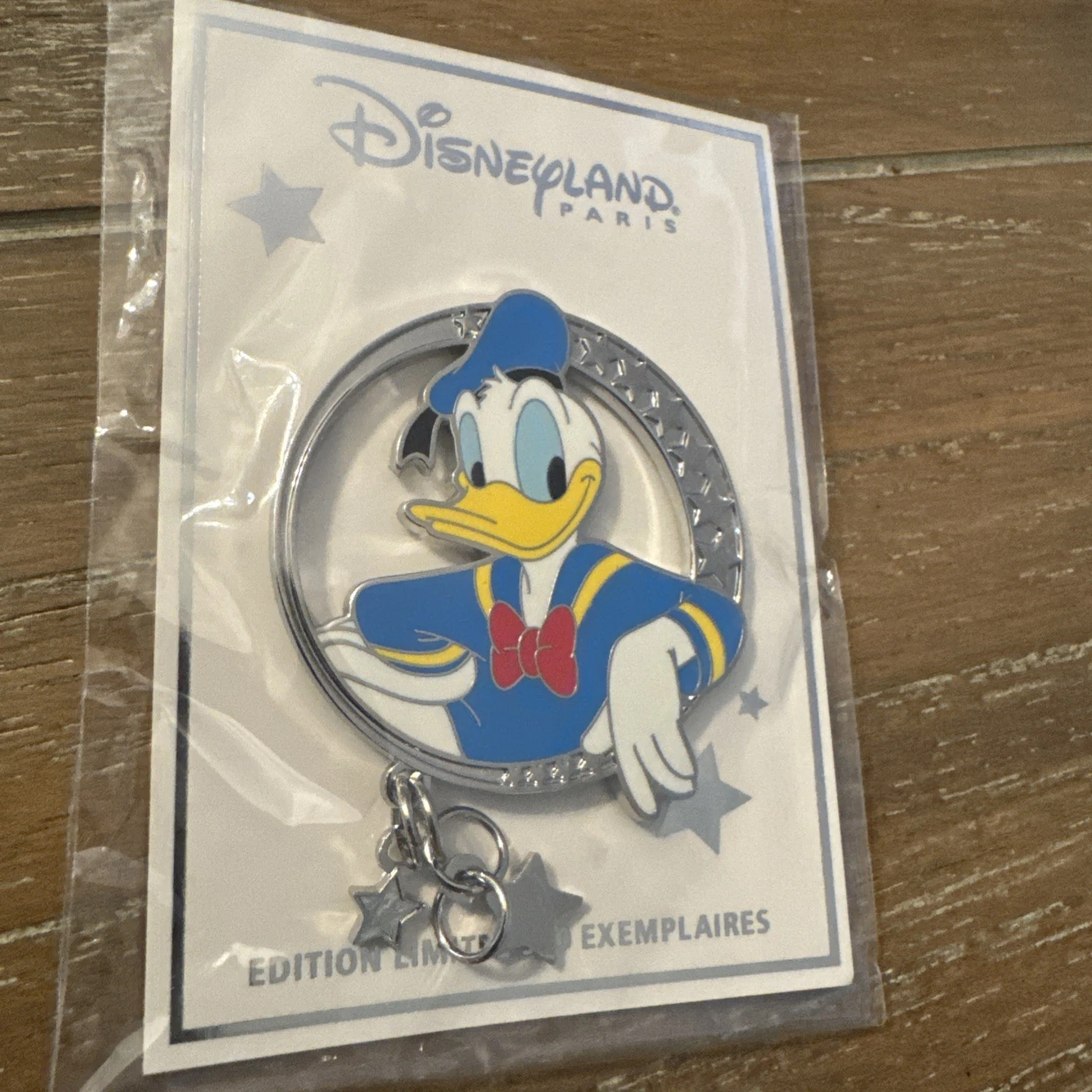 DISNEY PIN DONALD DUCK DLP DISNEYLAND PARIS DANGLE STARS LE 239/500