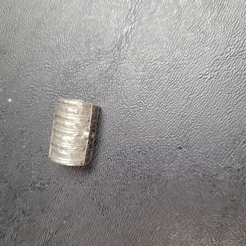 Monopoly Pirates of the Caribbean Collectors 2006 Replacement Parts - Picture 14 of 16