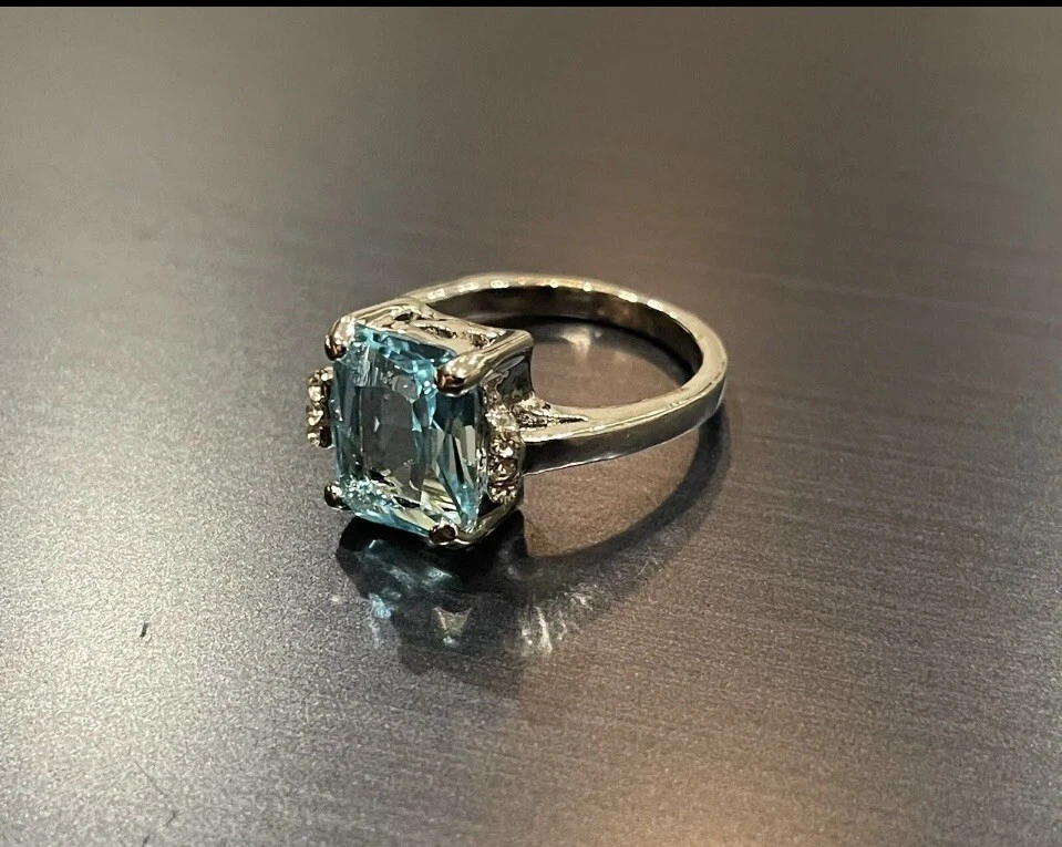 Aqua Blue Crystal Silver Plate Ring Band Engagement Wedding