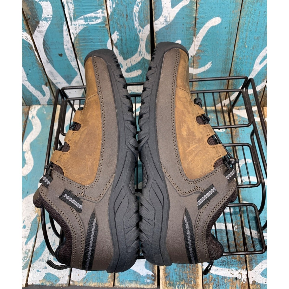 NEW Keen Targhee III WP Low Men/Kid 6 Woman 7.5 Bungee Cord 