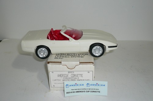 1992 Chevrolet Corvette America's Cup Promo Model Car by AMT/ERTL - Picture 2 of 6