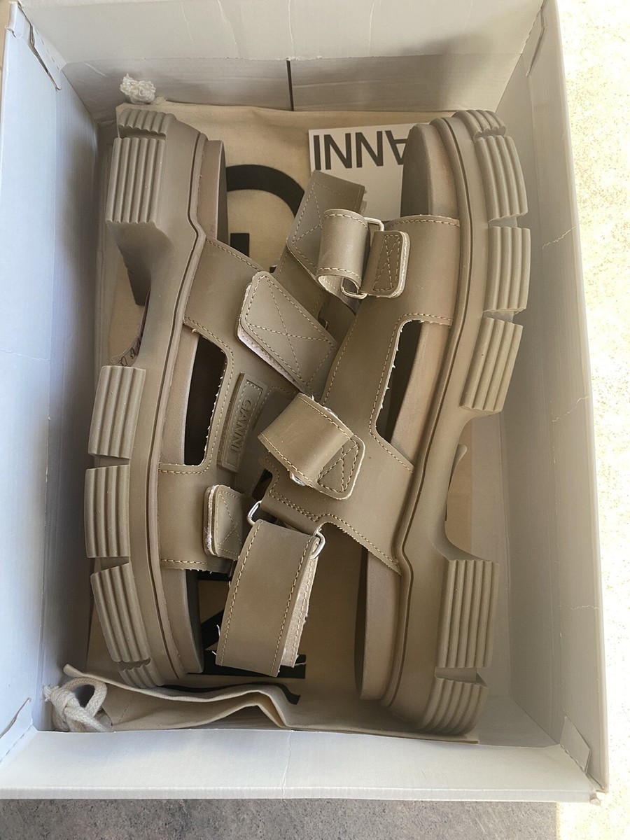 Ganni Recycled Rubber Chunky Lug Sole Sandal In Fossil Sz 41 Ganni Recycled Rubber Chunky Lug Sole Sandal In Fossil Sz 41