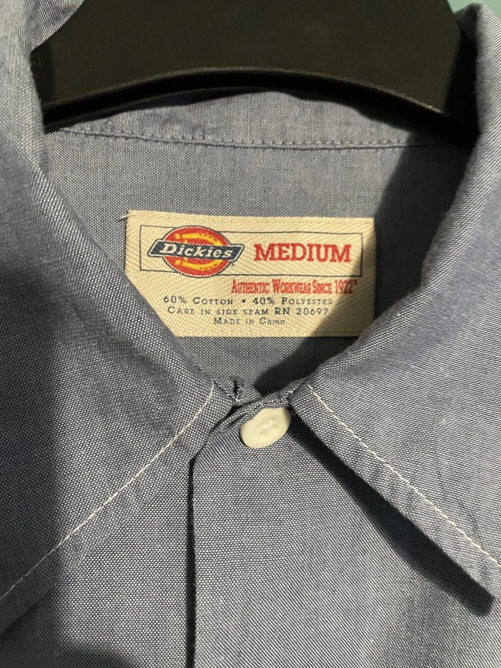 Dickies Work Shirt Mens Medium Light Blue Short Sleeves Button Up Pockets (3) - Image 2 of 4