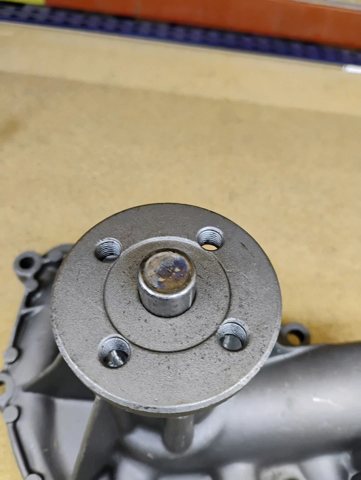 Bomba de agua reconstruida Ford Falcon 1963 1964 OEM C4OE-8505A 12 puntos 63 Foto 4 de 4